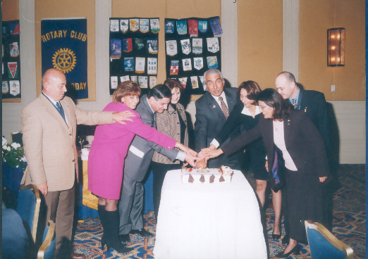 gvnrcake0102.jpg